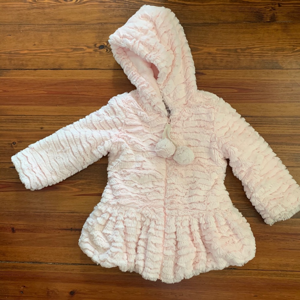 American Widgeon, pink, 3t, faux fur coat, EUC